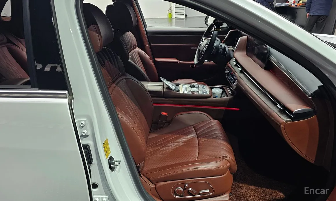 Фото 10 - Genesis G90