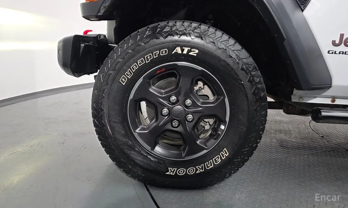 Фото 5 - Jeep Gladiator