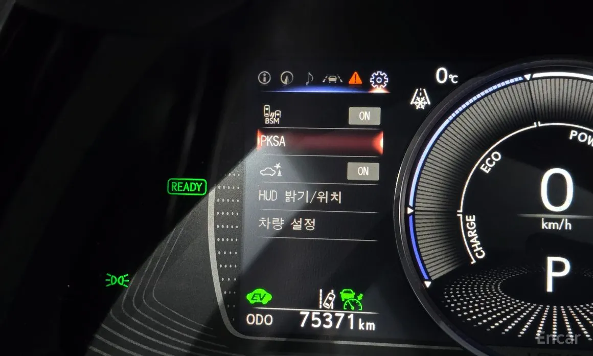 Фото 20 - Lexus ES