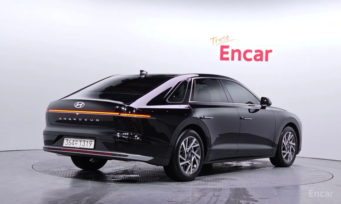 Фото 2 - Hyundai Grandeur