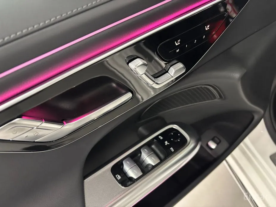 Фото 7 - Mercedes-Benz E-Class