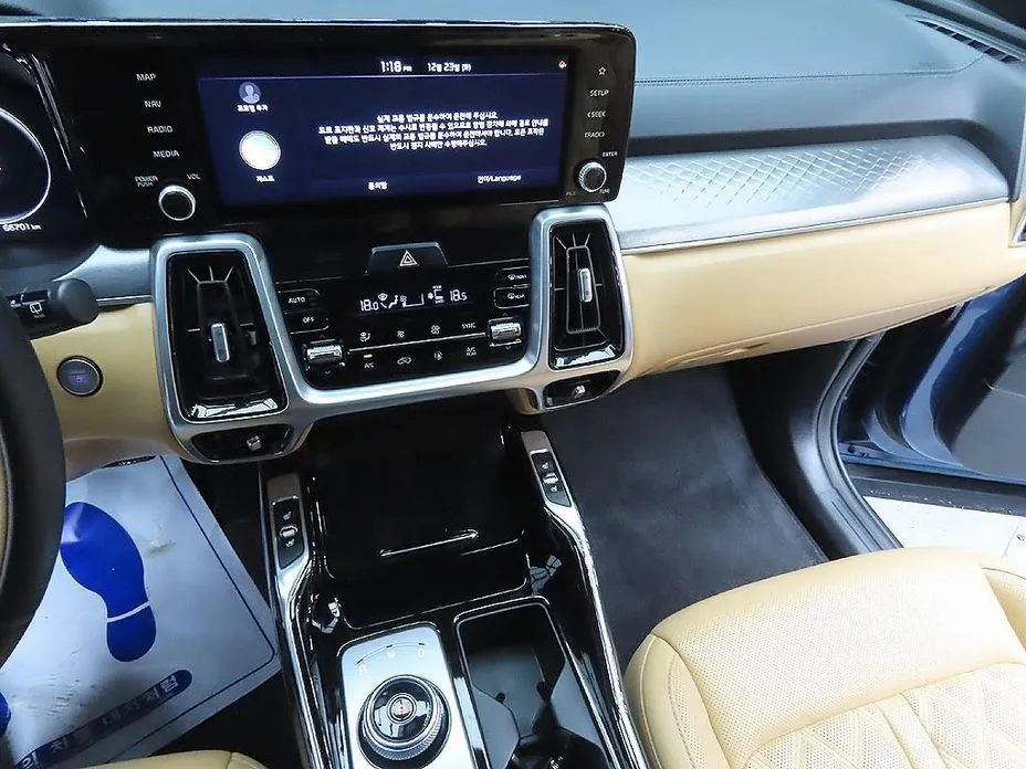 Фото 14 - Kia Sorento