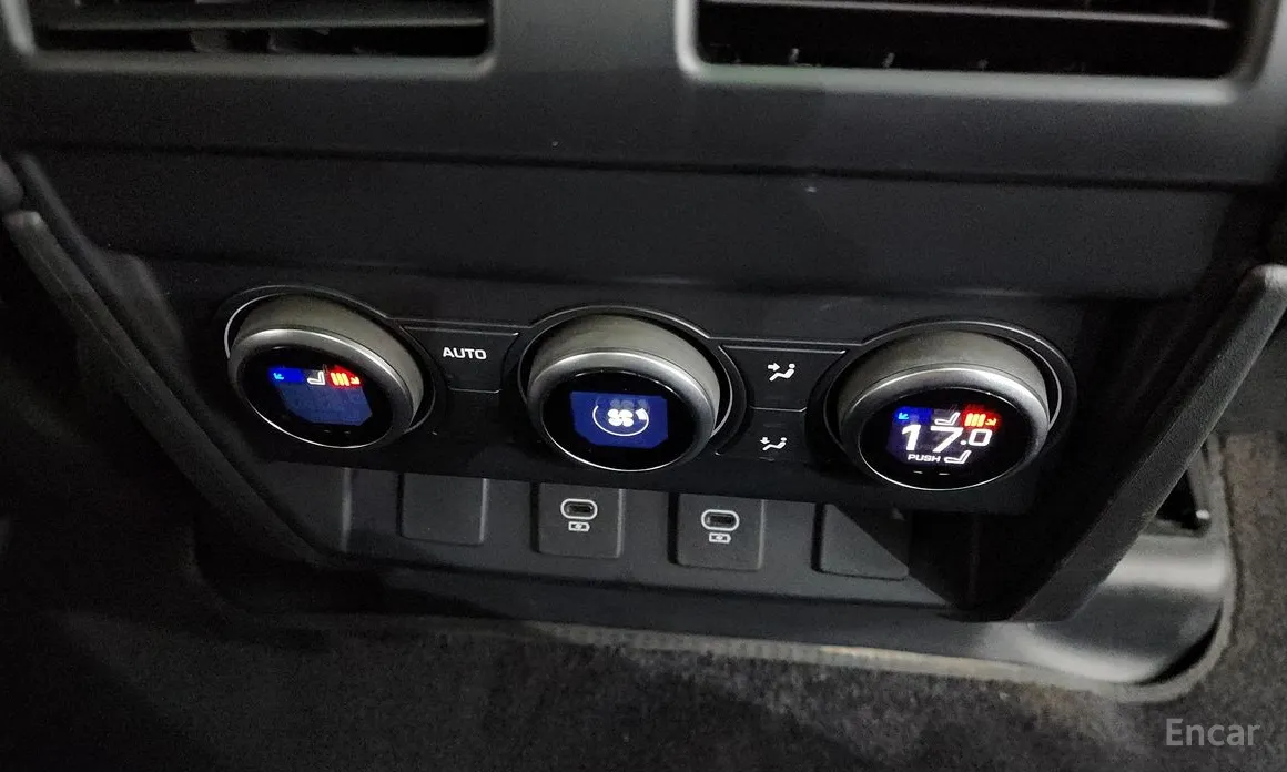 Фото 18 - Land Rover Defender