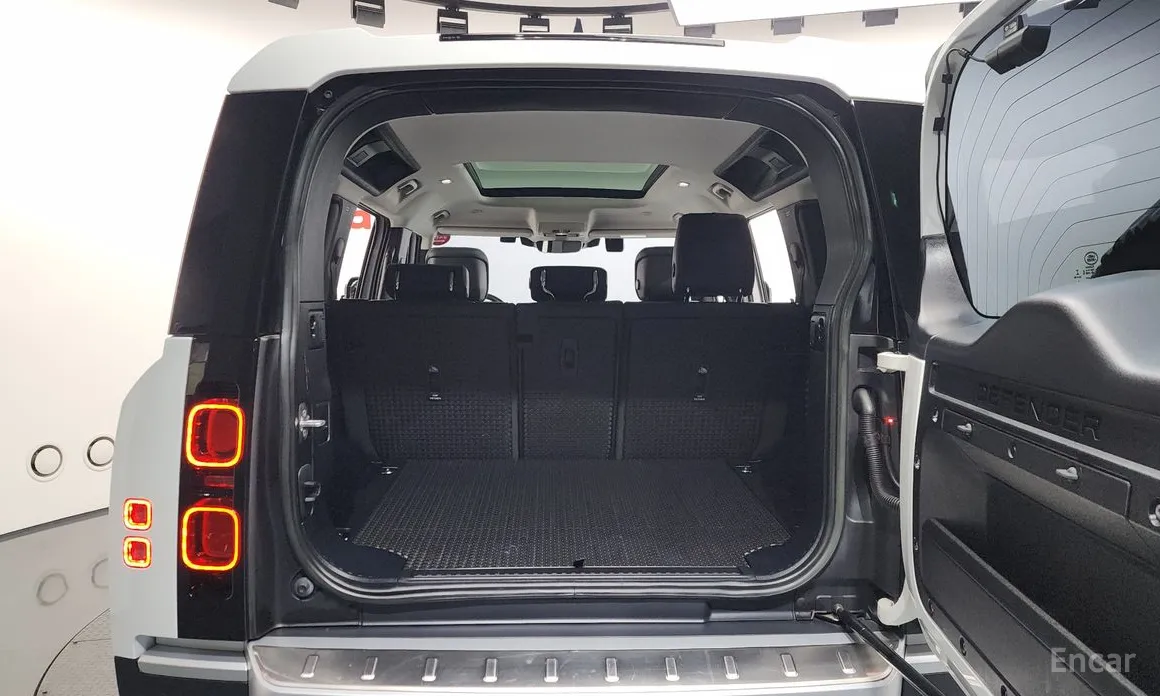 Фото 20 - Land Rover Defender