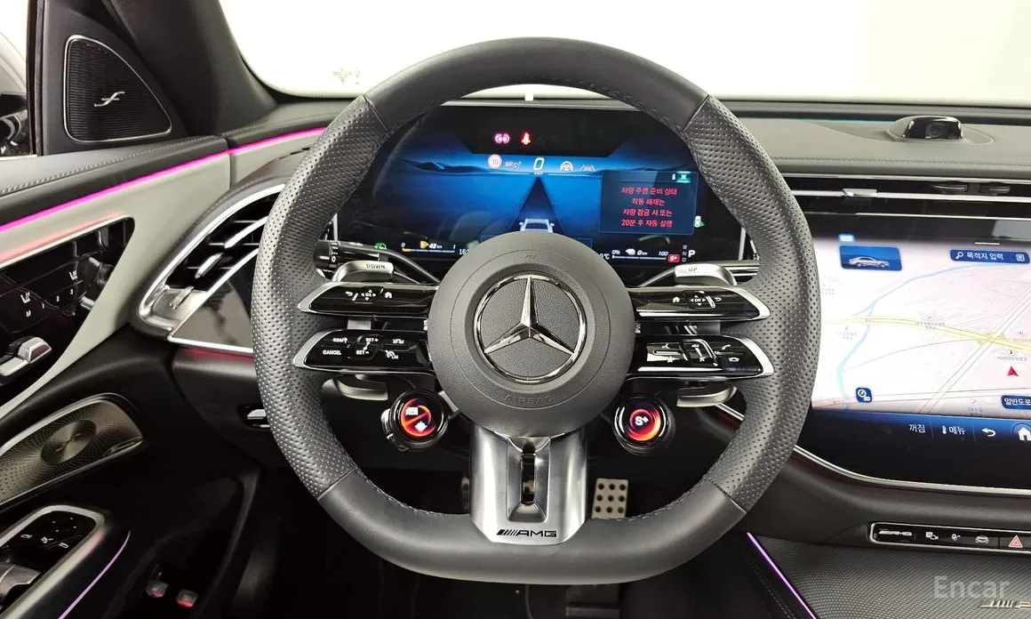 Фото 13 - Mercedes-Benz E-Class