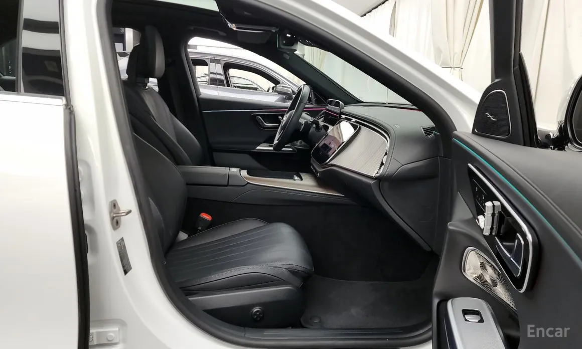 Фото 11 - Mercedes-Benz E-Class