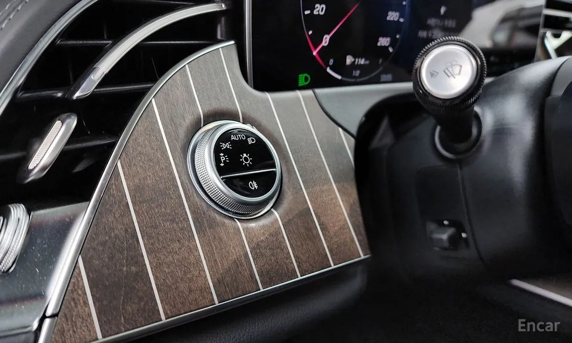 Фото 16 - Mercedes-Benz E-Class