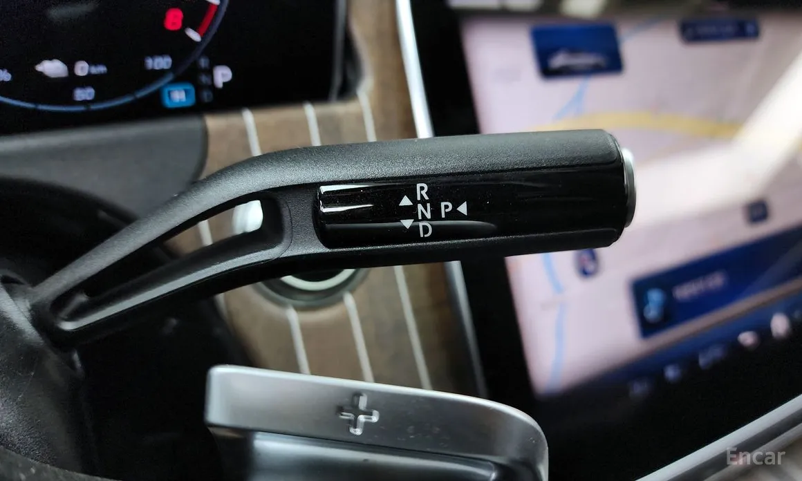 Фото 9 - Mercedes-Benz E-Class