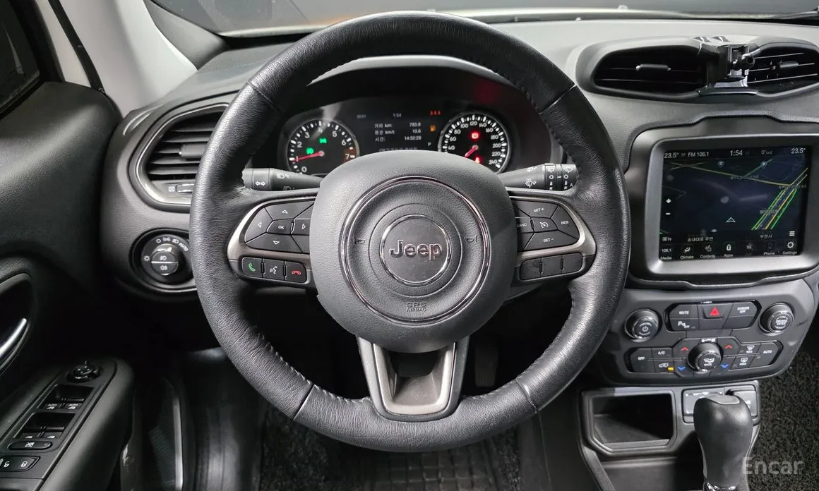 Фото 13 - Jeep Renegade