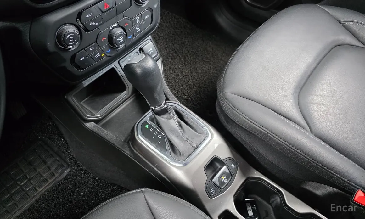 Фото 9 - Jeep Renegade