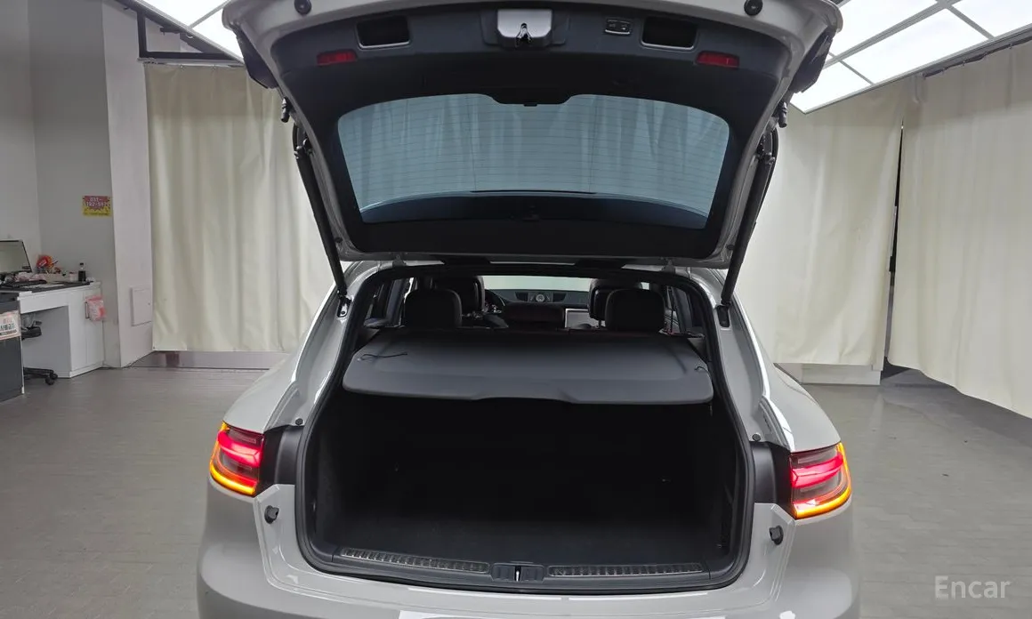 Фото 20 - Porsche Macan