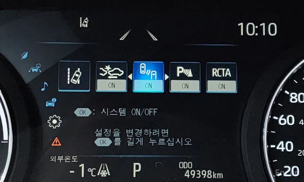 Фото 17 - Toyota Sienna