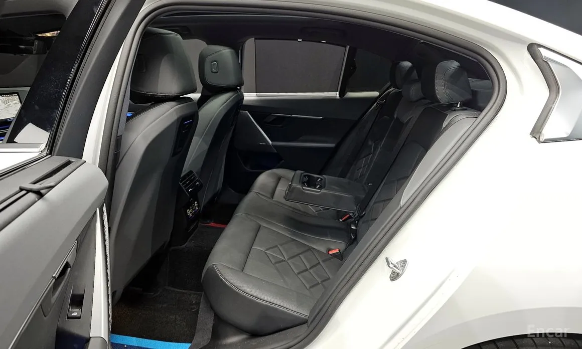 Фото 12 - BMW 5 Series