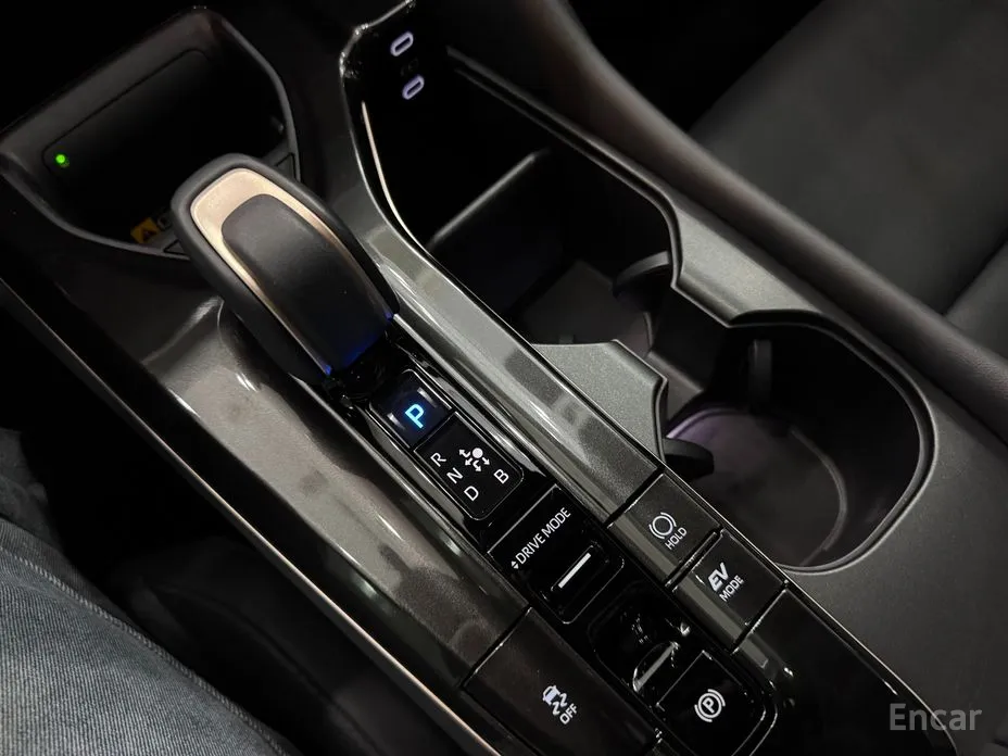 Фото 9 - Toyota Crown