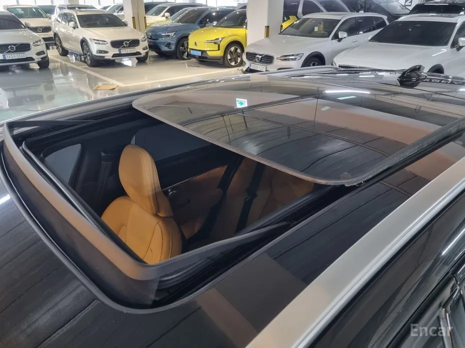 Фото 18 - Volvo V90