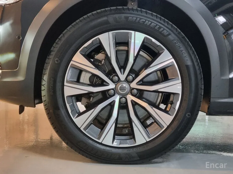 Фото 5 - Volvo V90