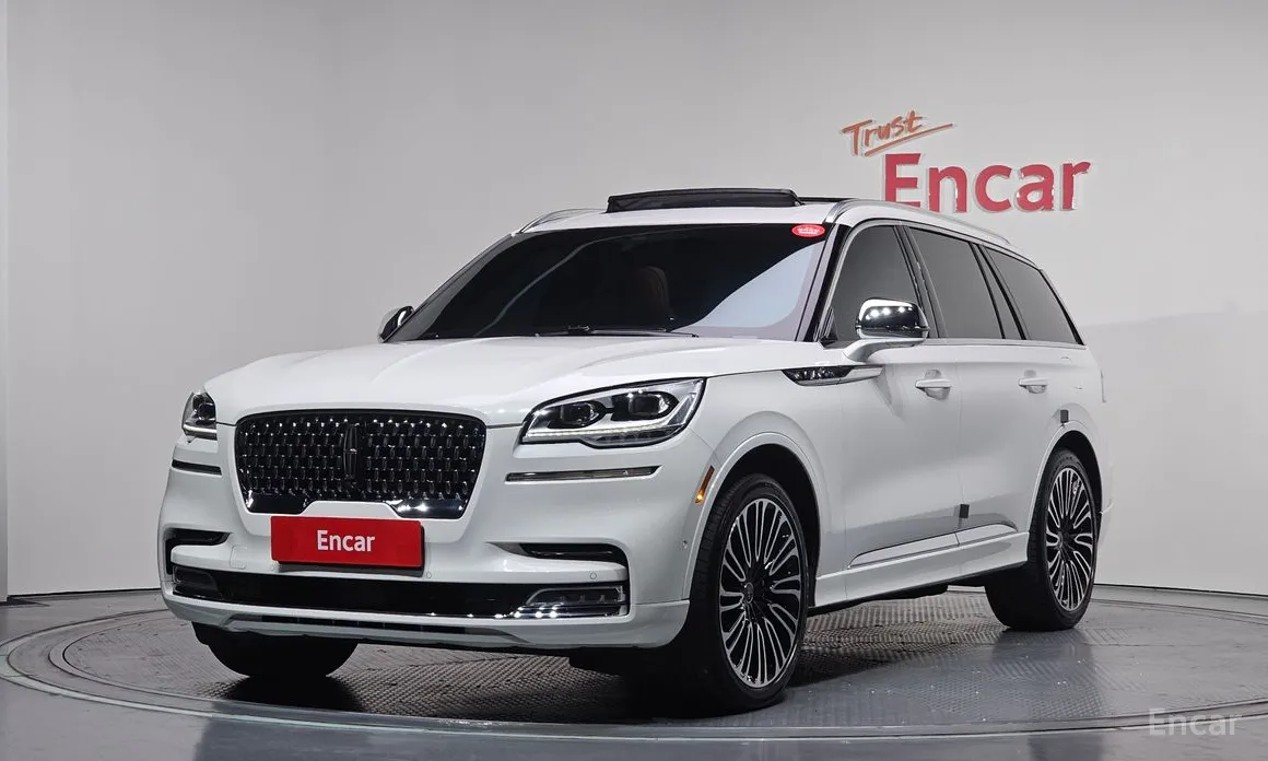 Фото 1 - Lincoln Aviator