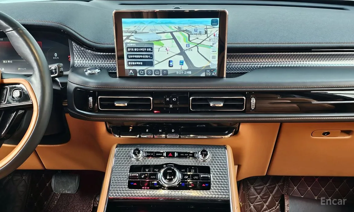 Фото 14 - Lincoln Aviator