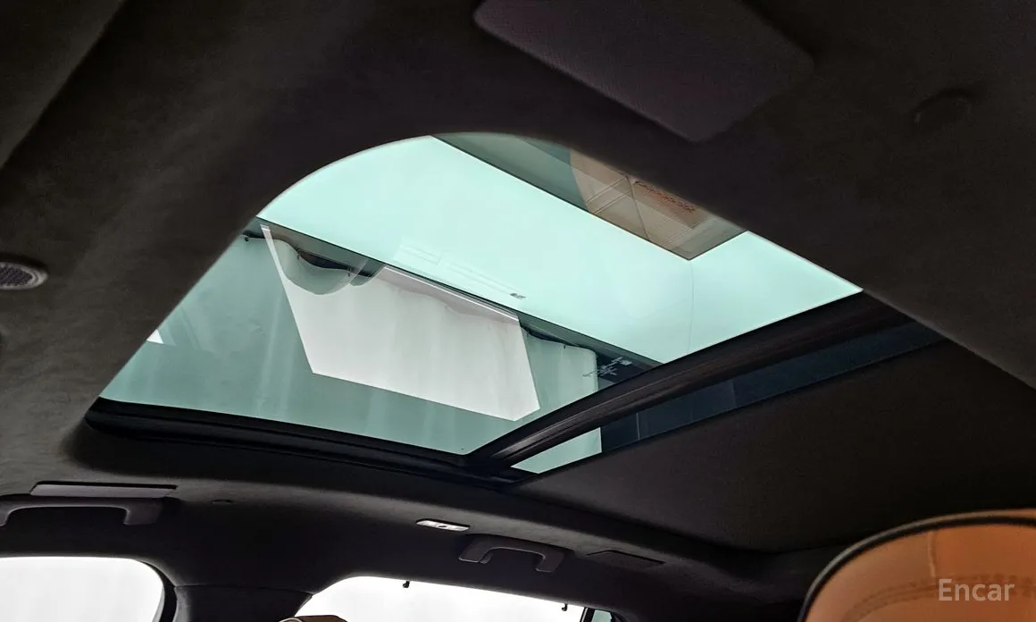 Фото 19 - Lincoln Aviator