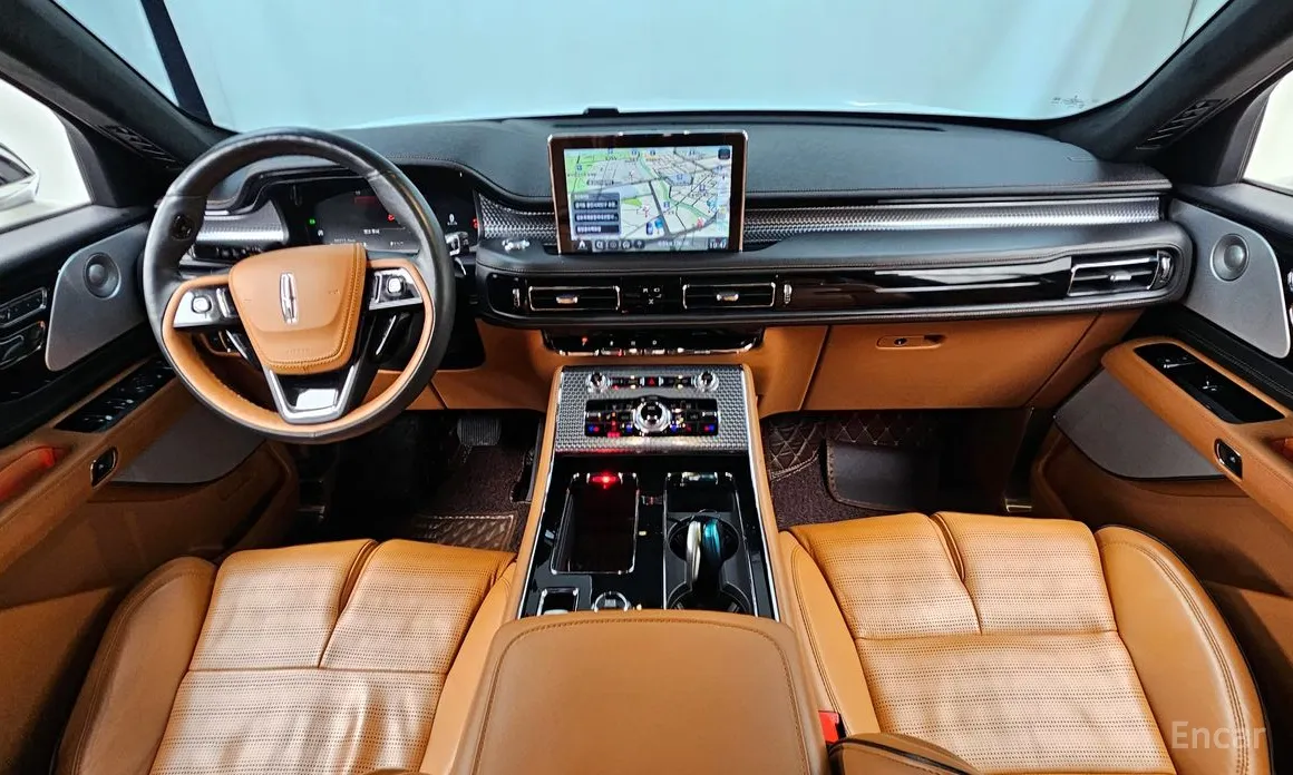 Фото 7 - Lincoln Aviator