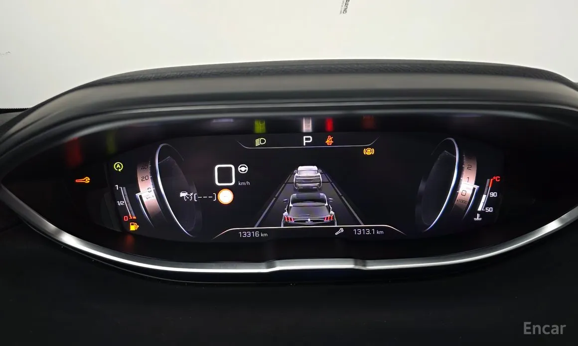 Фото 8 - Peugeot 5008