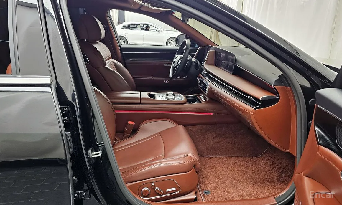 Фото 11 - Genesis G90