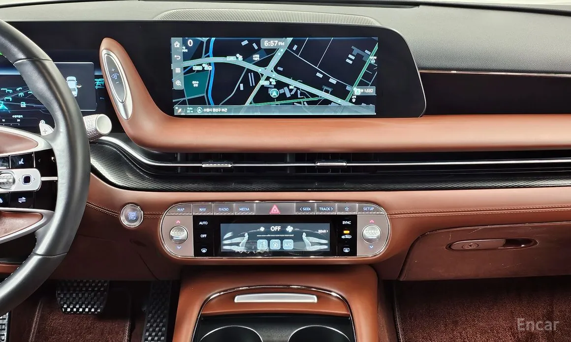 Фото 14 - Genesis G90