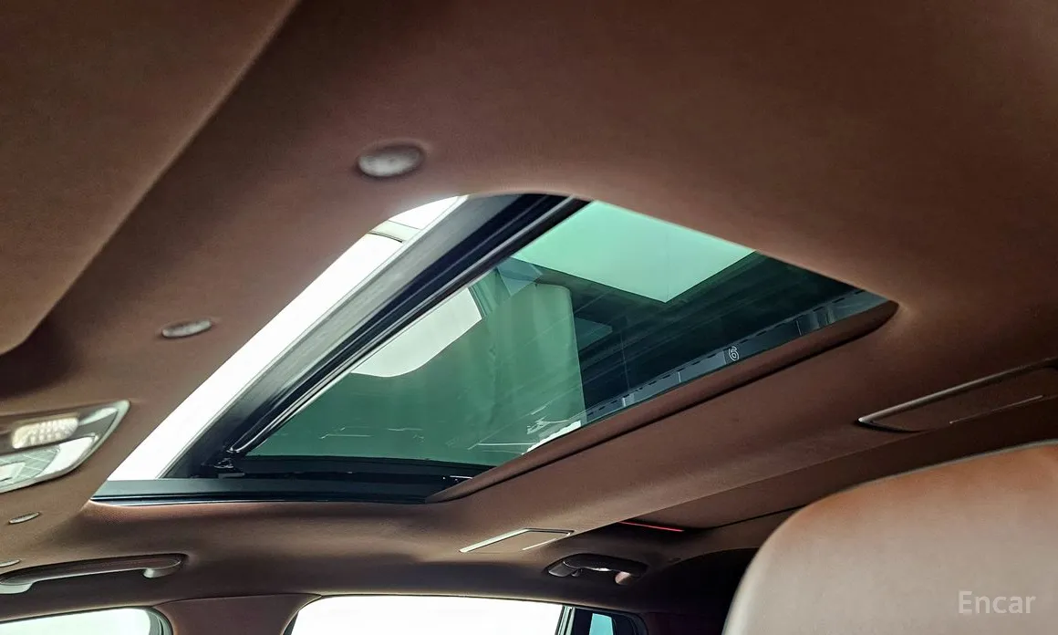 Фото 19 - Genesis G90