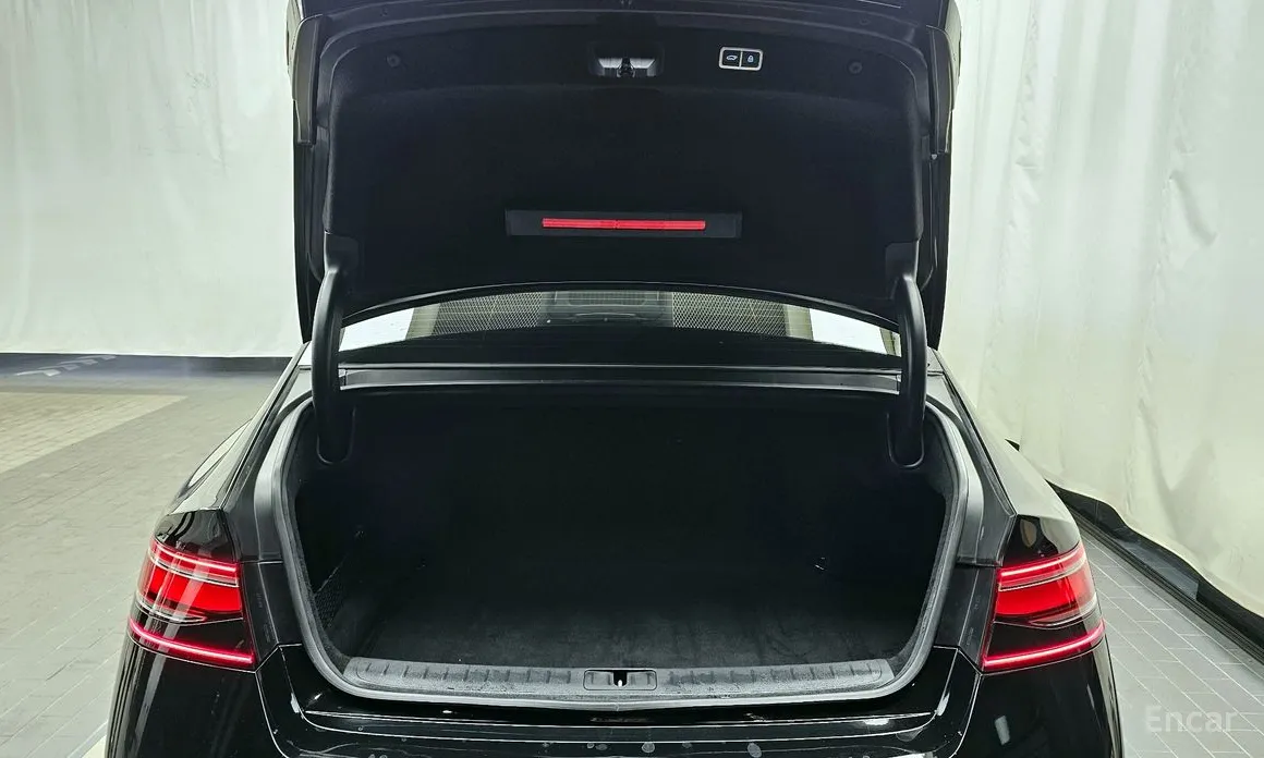 Фото 20 - Genesis G90