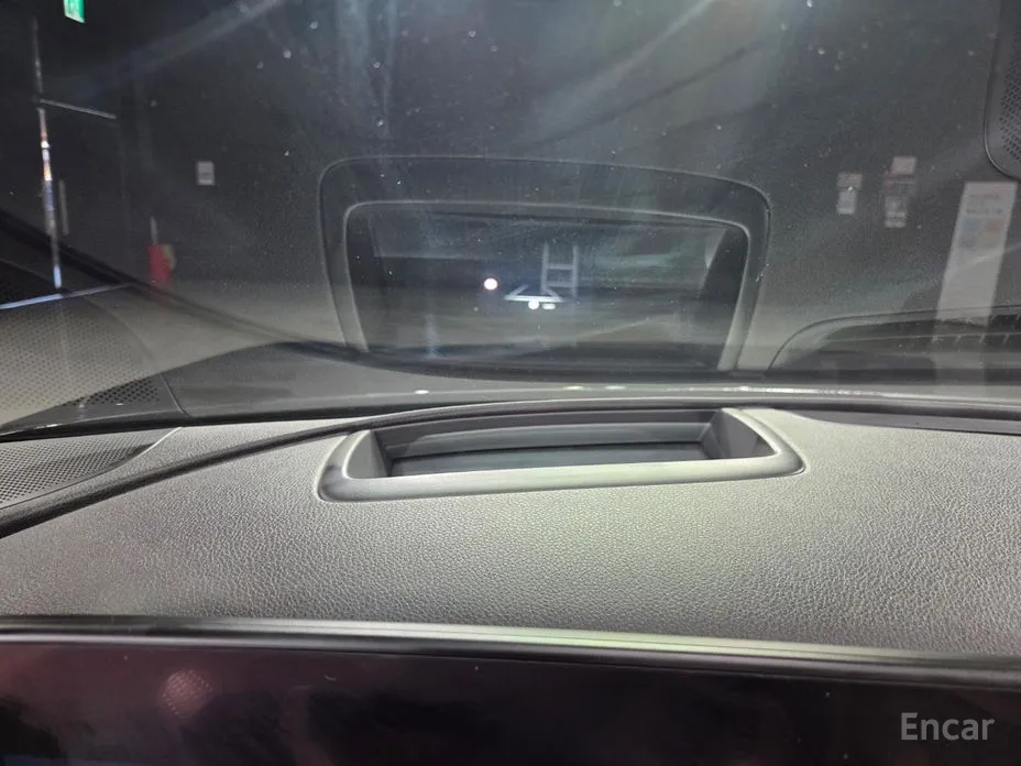 Фото 11 - Genesis G90