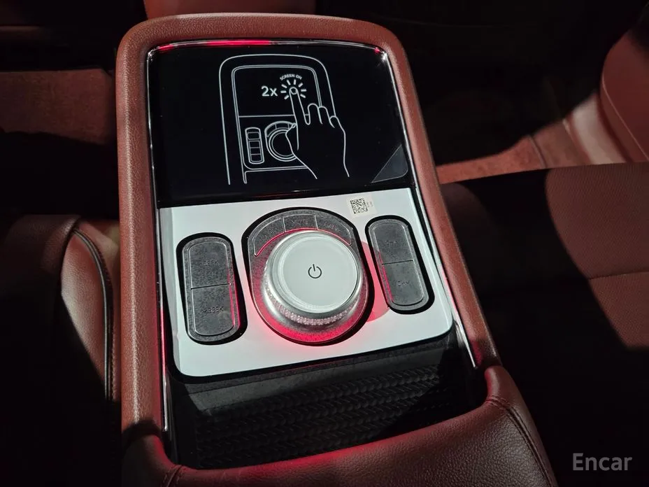 Фото 14 - Genesis G90