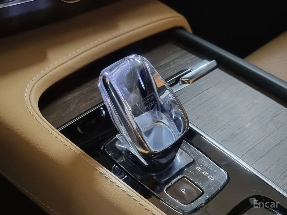 Фото 9 - Volvo V90