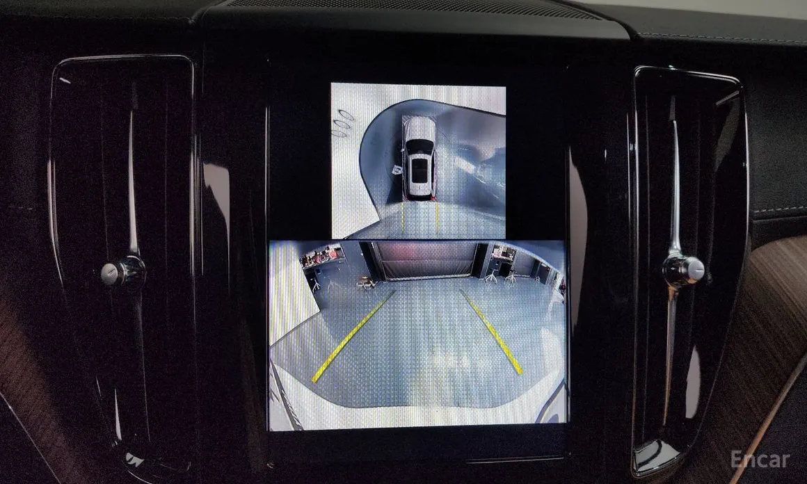 Фото 15 - Volvo XC60