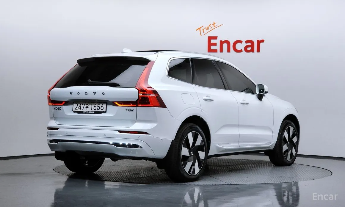 Фото 2 - Volvo XC60