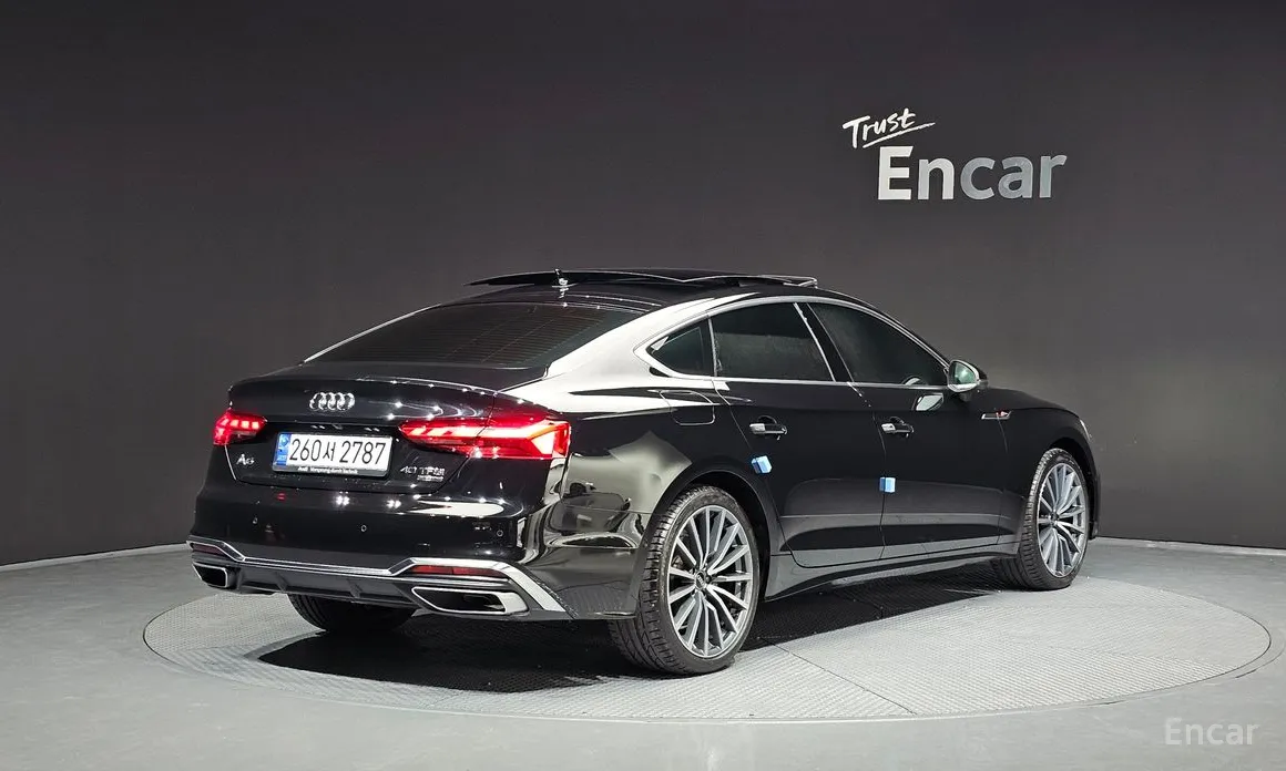 Фото 2 - Audi A5