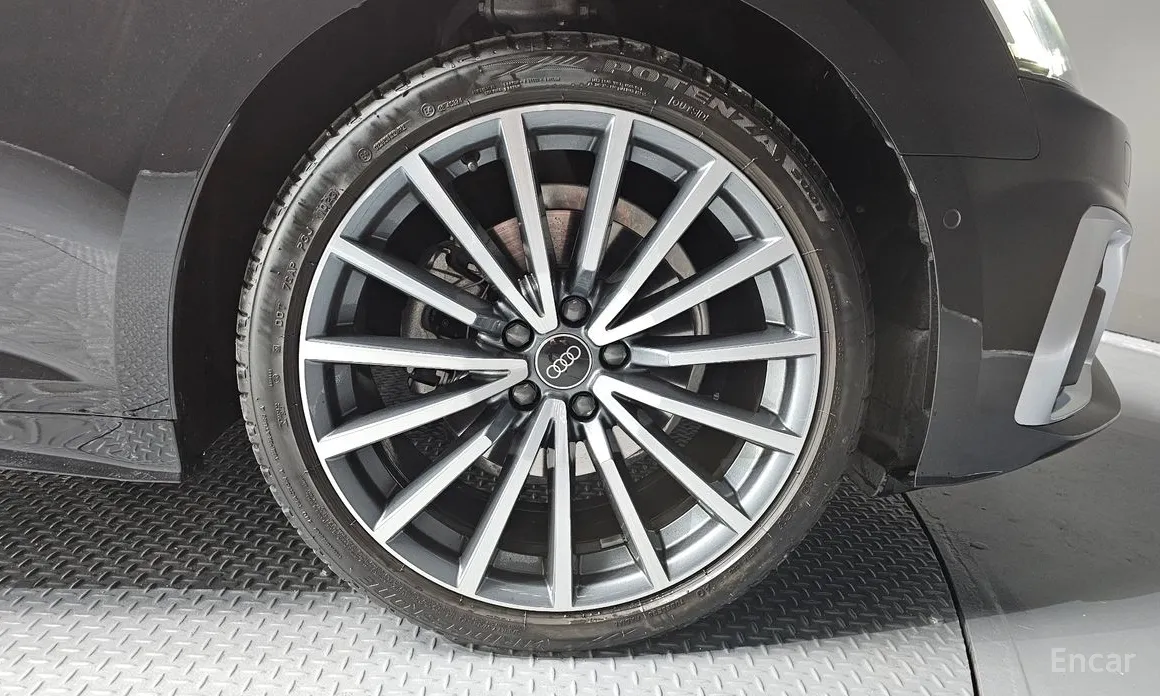 Фото 5 - Audi A5