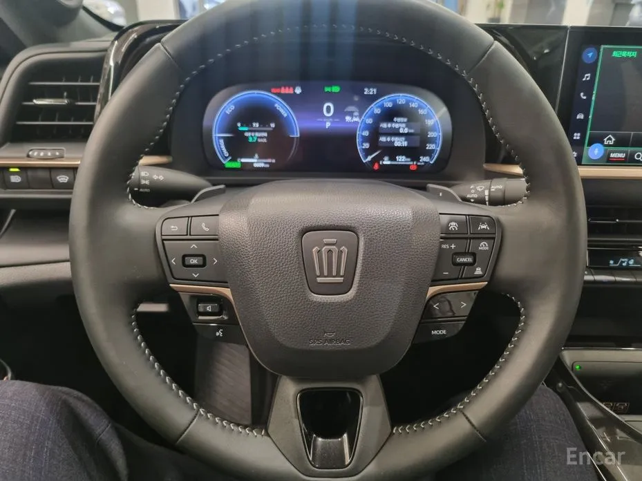 Фото 10 - Toyota Crown