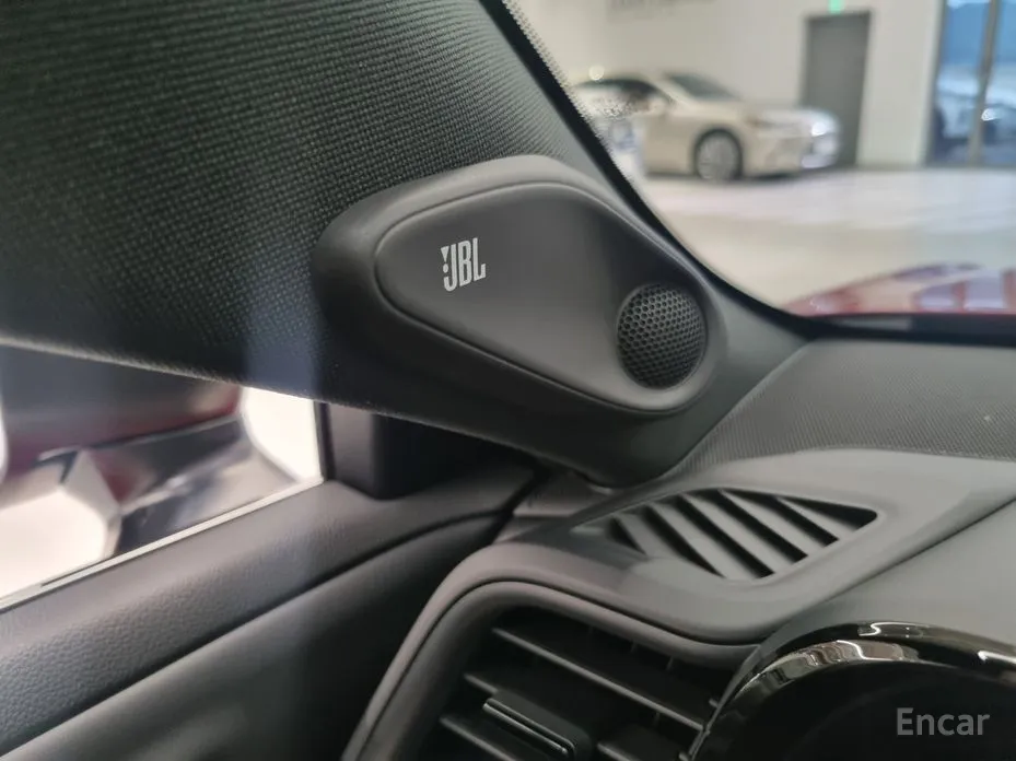 Фото 18 - Toyota Crown