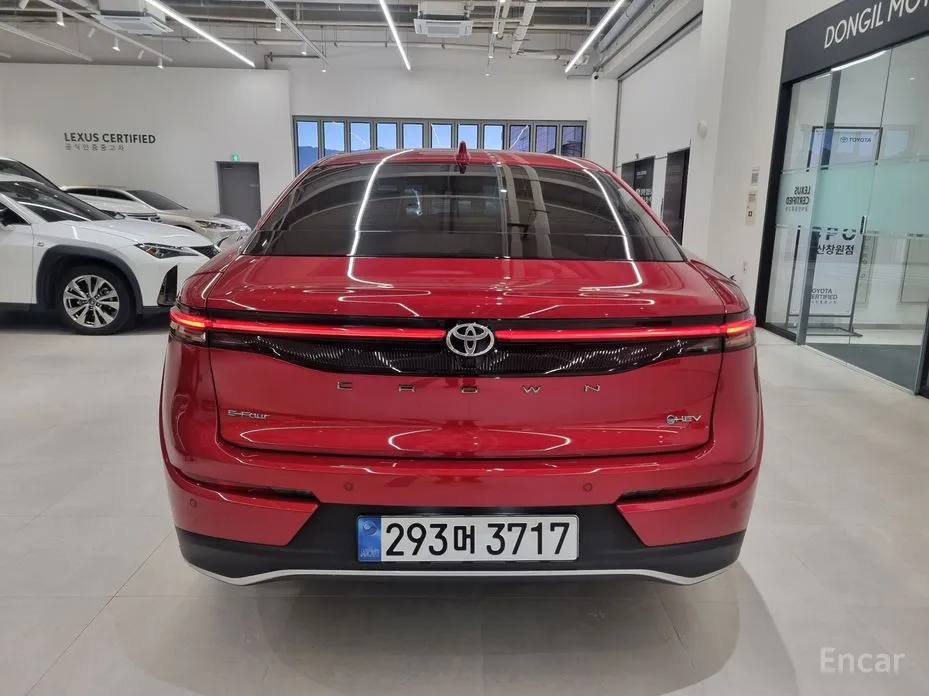 Фото 4 - Toyota Crown