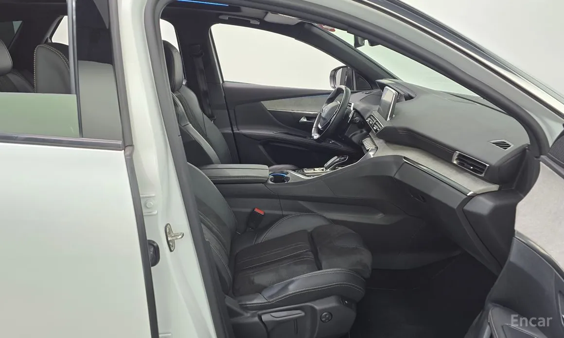 Фото 11 - Peugeot 3008