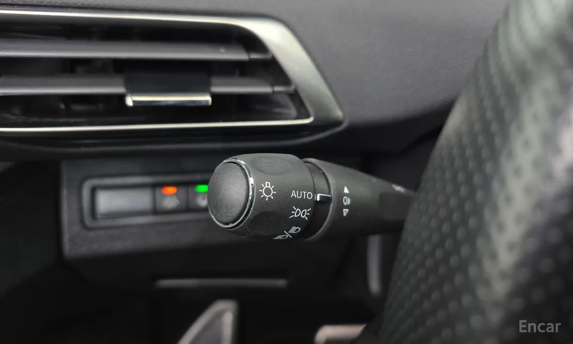 Фото 18 - Peugeot 3008