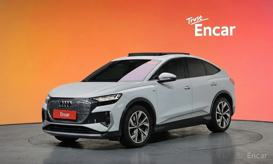 Фото 1 - Audi Q4 e-tron