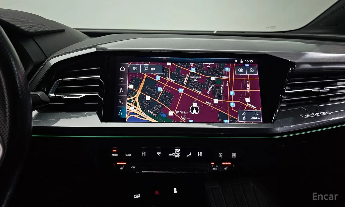 Фото 14 - Audi Q4 e-tron