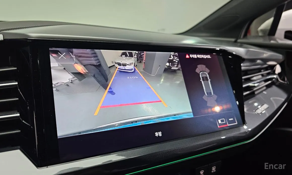 Фото 15 - Audi Q4 e-tron