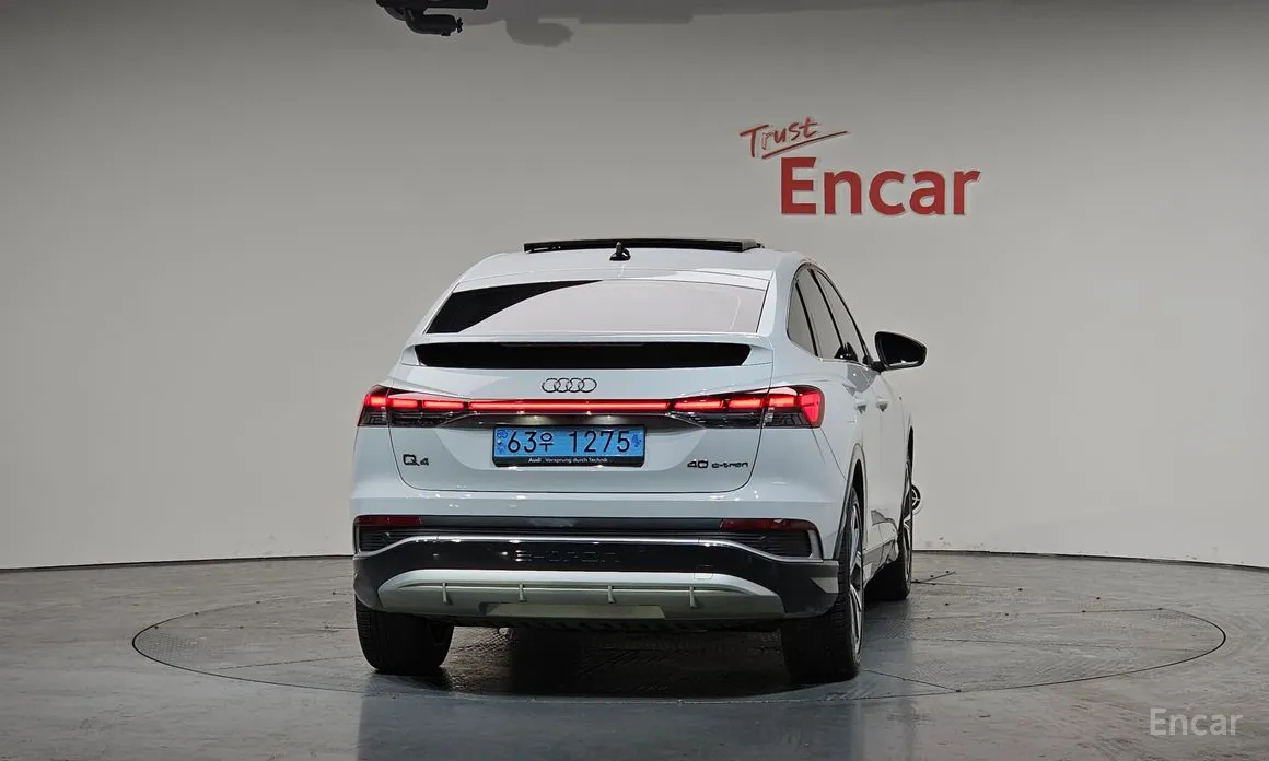 Фото 4 - Audi Q4 e-tron