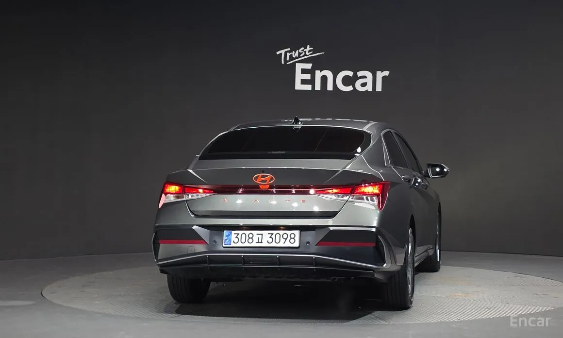 Фото 4 - Hyundai Avante