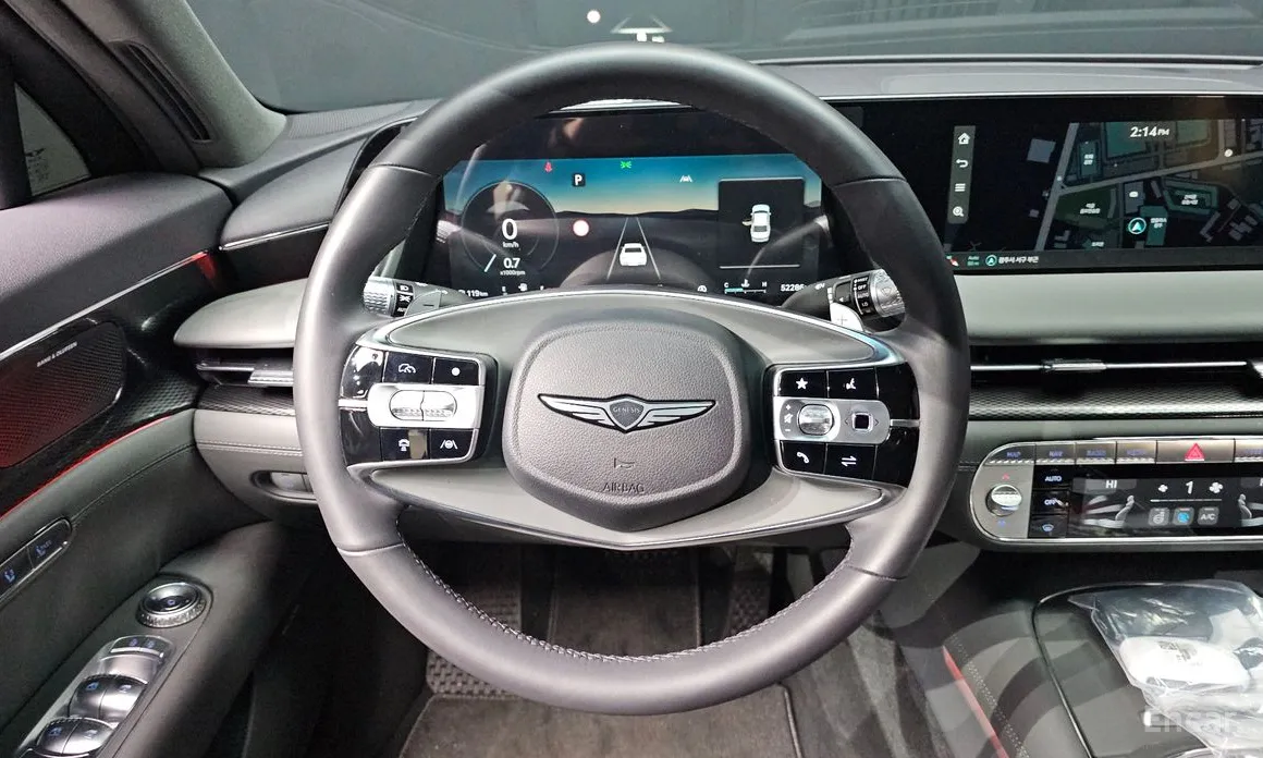 Фото 13 - Genesis G90