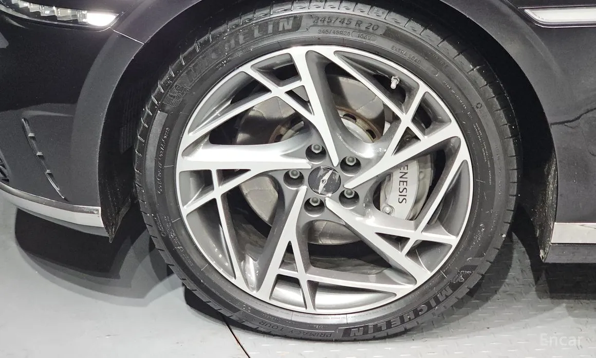 Фото 5 - Genesis G90