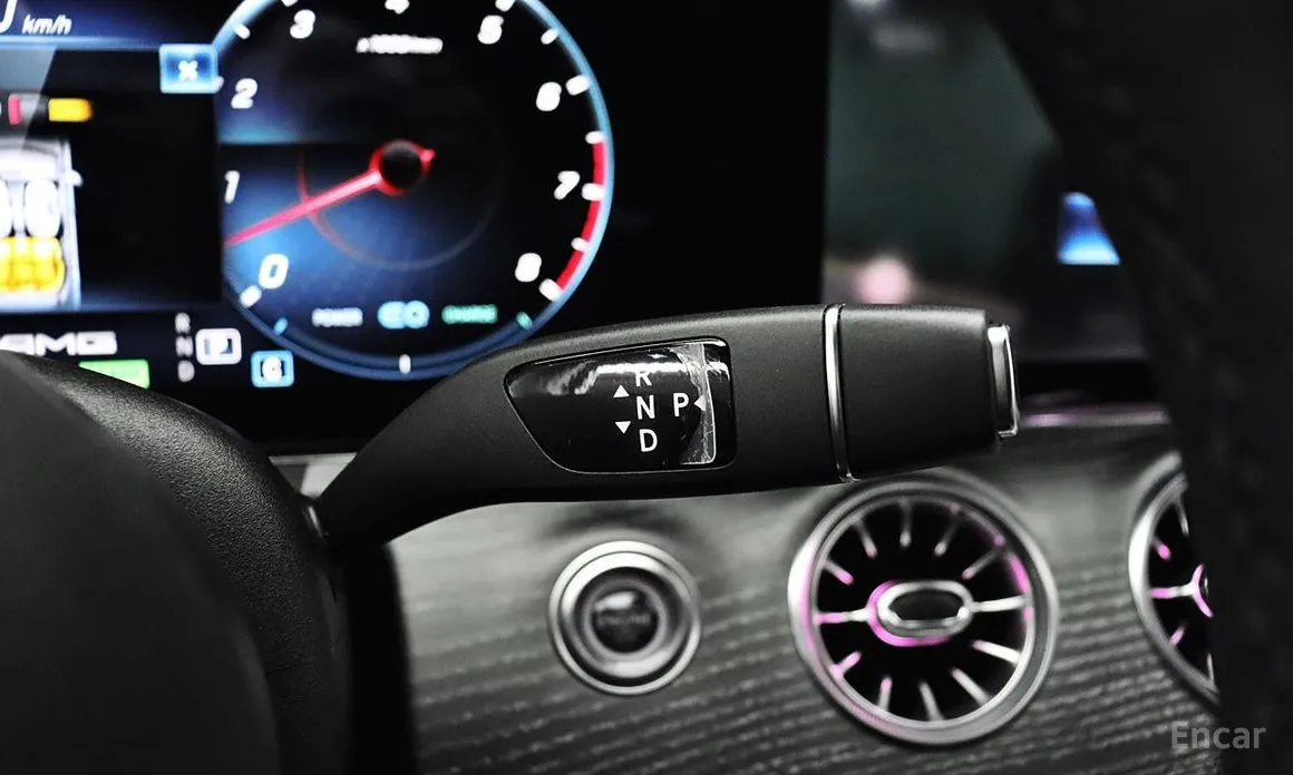 Фото 12 - Mercedes-Benz AMG GT