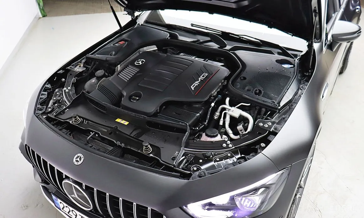 Фото 6 - Mercedes-Benz AMG GT